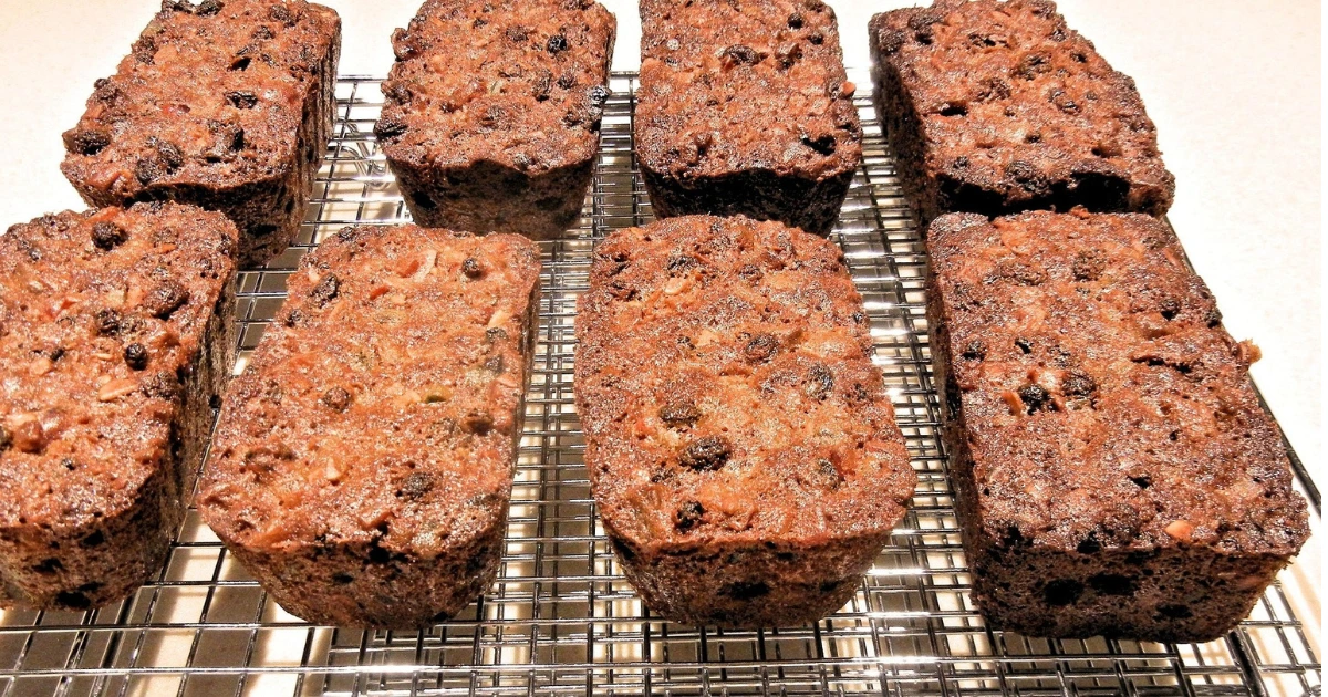 cake using fruit cocktail, candyrecipes